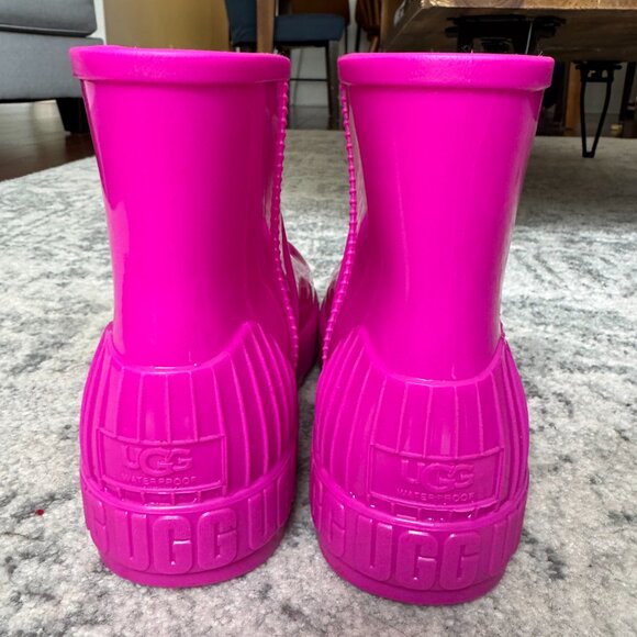 UGG - DRIZLITA SHORT BOOTS - Bright Pink - Size 9 - Dragon Fruit - Picture 11 of 12